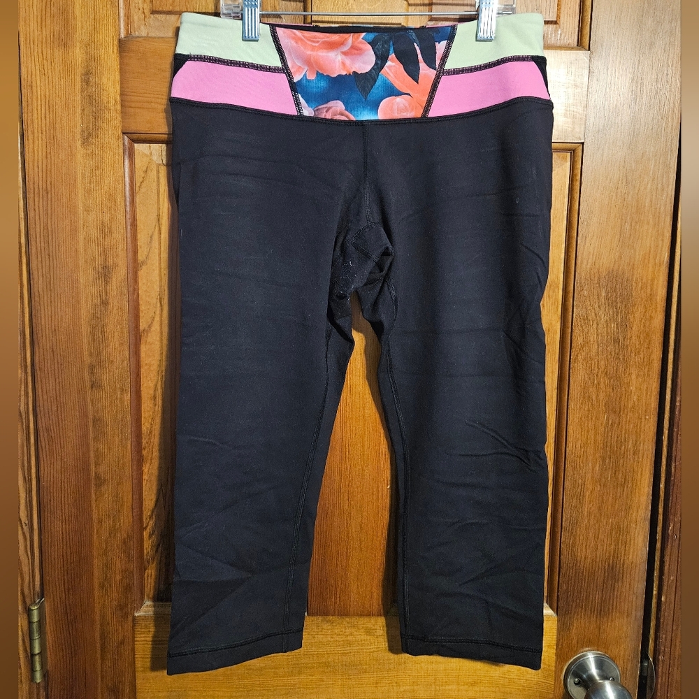 Lululemon leggings size 10